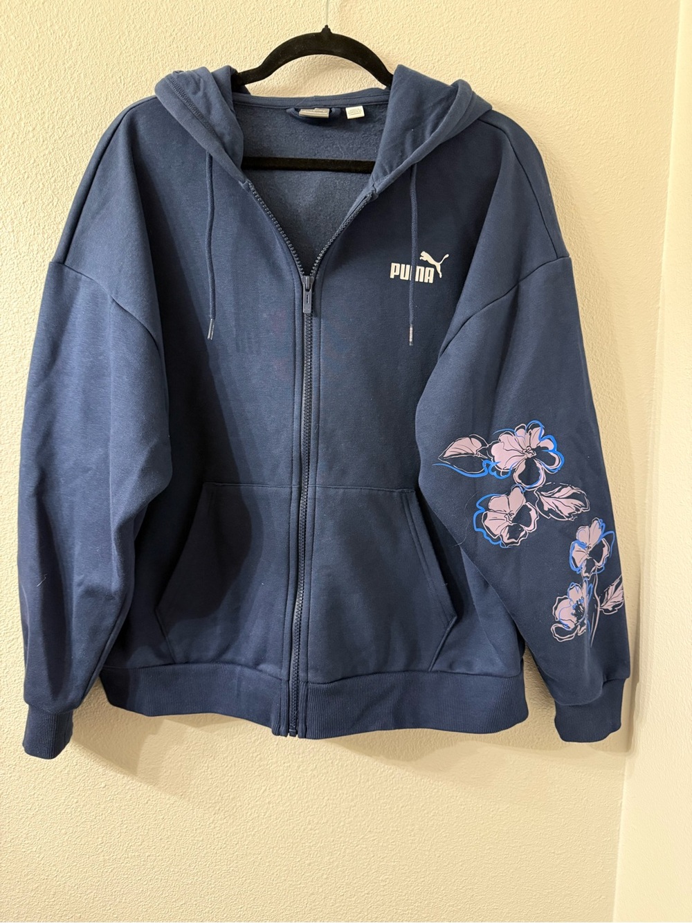 Puma Essentials 3PC Set Floral Vibes Jogger in Navy, Size Large, NWOT - Picture 4 of 11